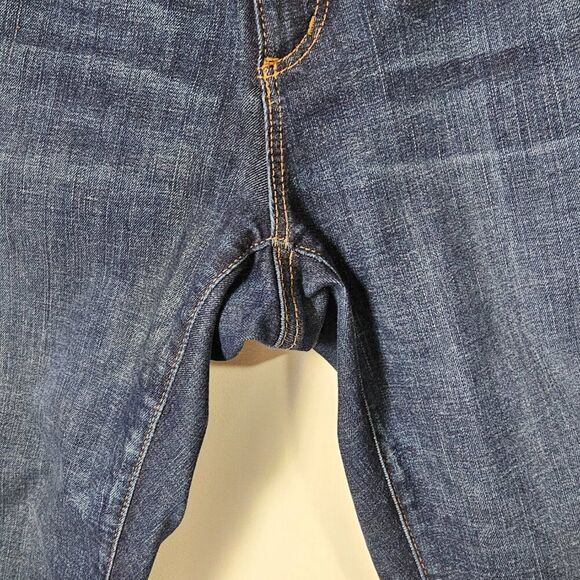 EUC ANN TAYLOR LOFT MADE AND LOVED CURVY KICK CROP JEANS SIZE 10 /30 - Picture 7 of 16